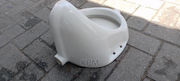 Twyford Urinal Pot · Photo 2