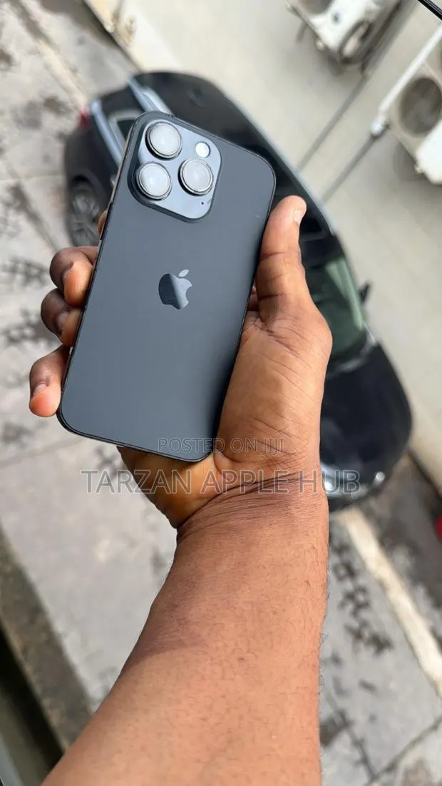 Apple iPhone 14 Pro 128 GB Black · Photo 1