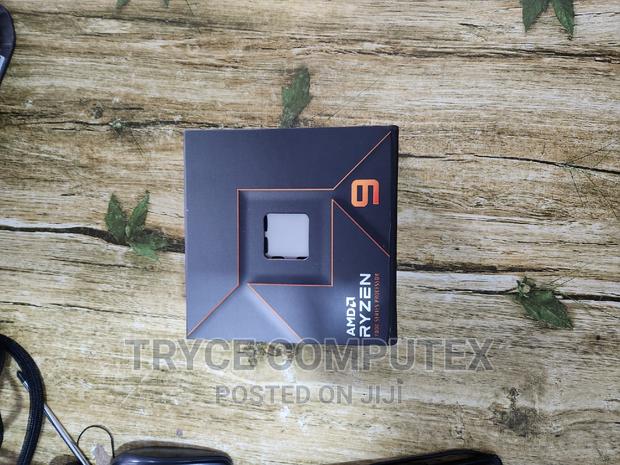 MSI PRO X670-P Wifi Proseries Motherboard · Photo 3