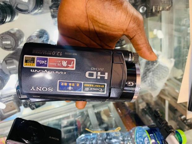 Quality Sony HDR-XR550 240GB HD Handycam Camcorder(Black). · Photo 1
