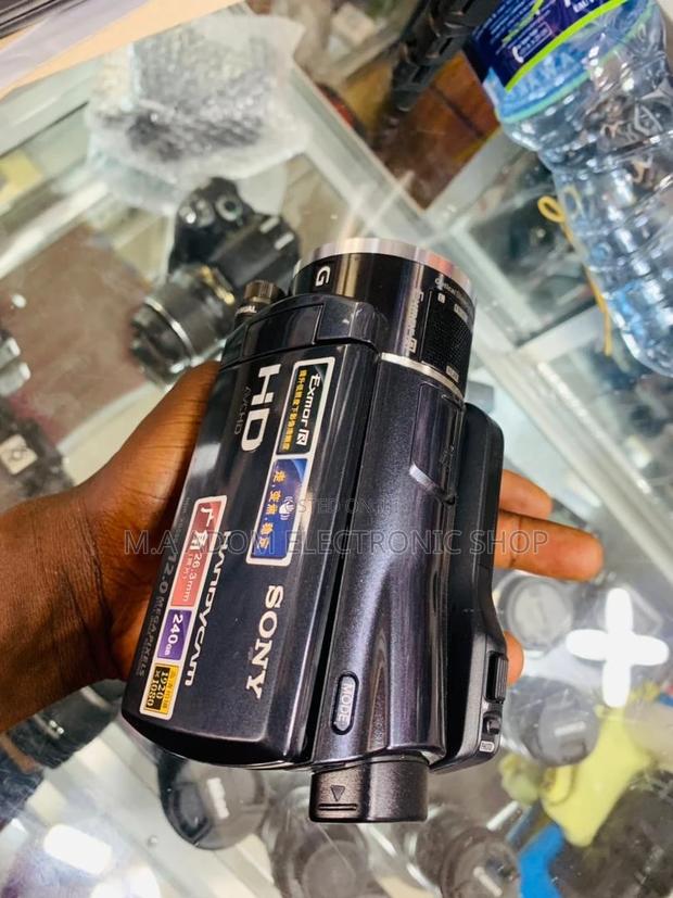 Long Lasting Sony HDR-XR550 Handycam Camcorder(240GB) · Photo 1