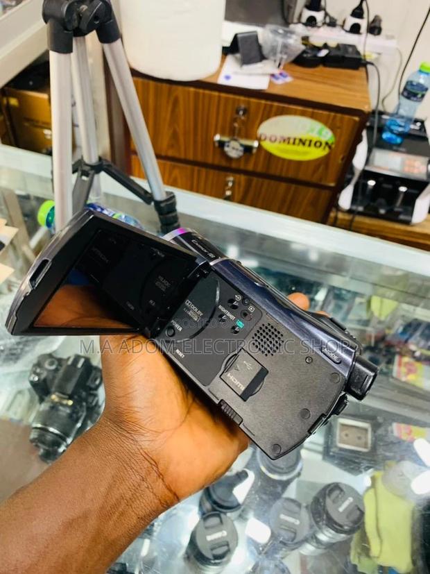 Authentic Sony 240GB HD Handycam Camcorder(Hdr-Xr550) · Photo 1