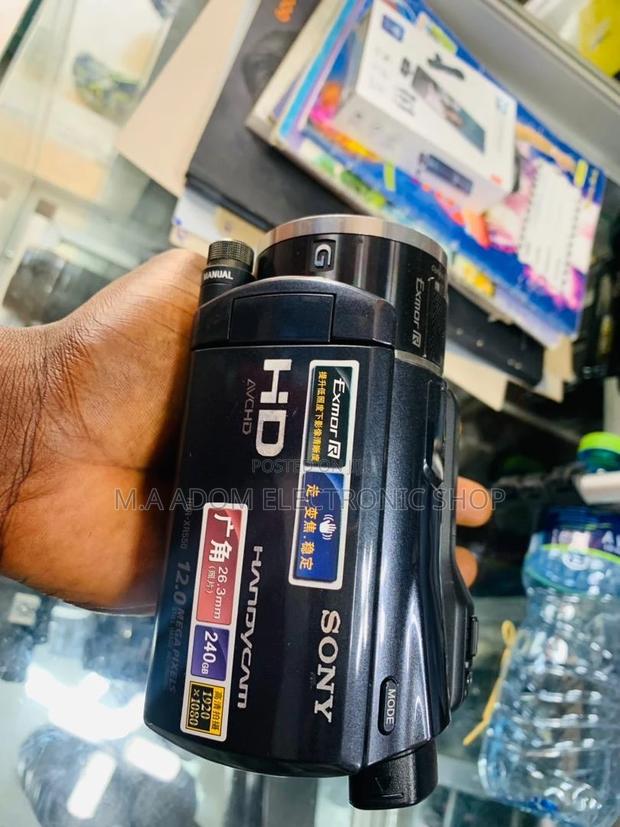 Classic Design Sony HDR-XR550 240GB Handycam Camcorder · Photo 1
