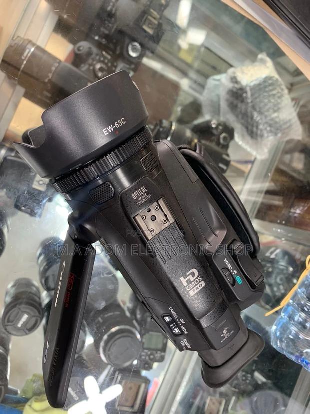 Reliable and Affordable Canon VIXIA HF G40 Full HD Camcorder · Photo 1