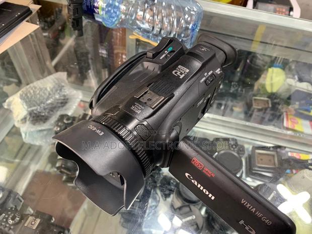 Enjoy Clear Shooting on Canon VIXIA HF G40 Full HD Camcorder · Photo 1