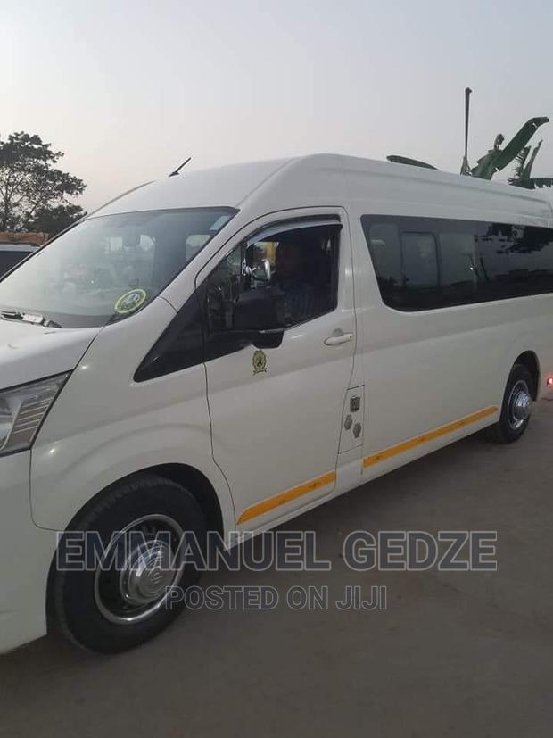 Mini Buses for Rent · Photo 3