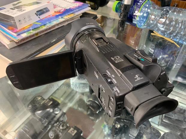 Discover the Best Deal on Canon VIXIA HF G40 HD Camcorder · Photo 1