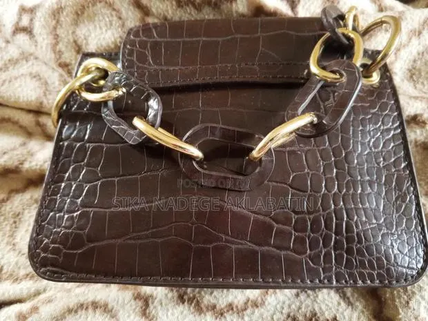 Shoulder Bag · Photo 1