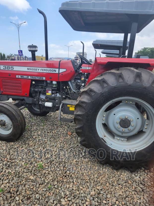 2023 Massey Ferguson 385 · Photo 2