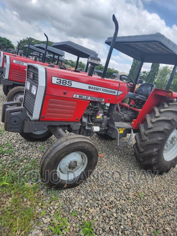 2023 Massey Ferguson 385 · Photo 4