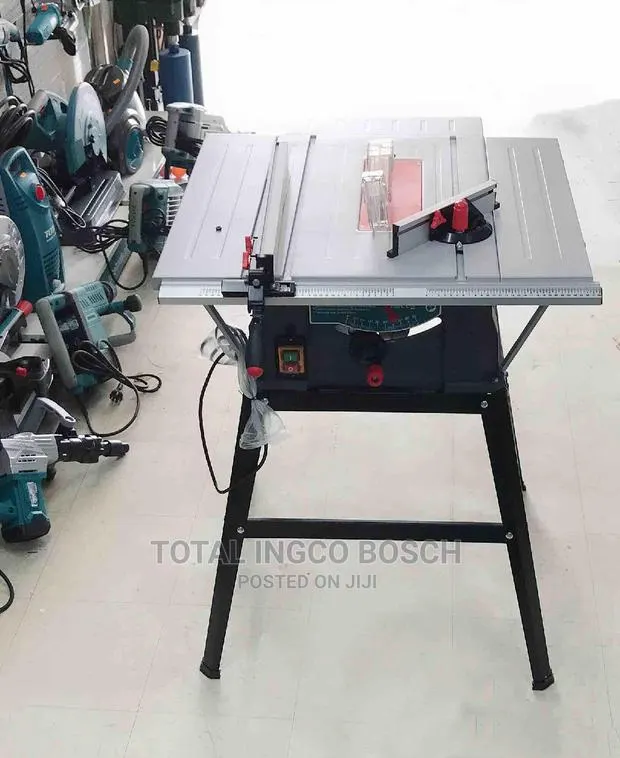 Total Table Saw 1800 · Photo 2