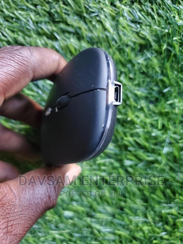 Chargeable and Bluetooth Cordless Mouse · Photo 2