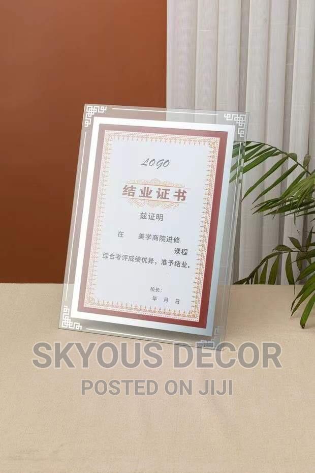 Crystal Wall Frame for Citation and Certificate · Photo 1