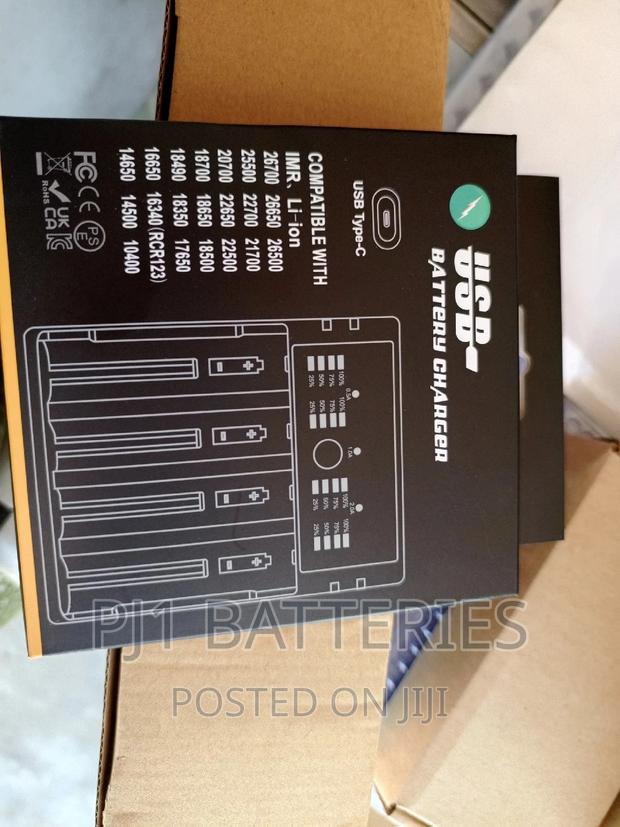 18650 Lithium Digital Charger 3.7volt · Photo 2