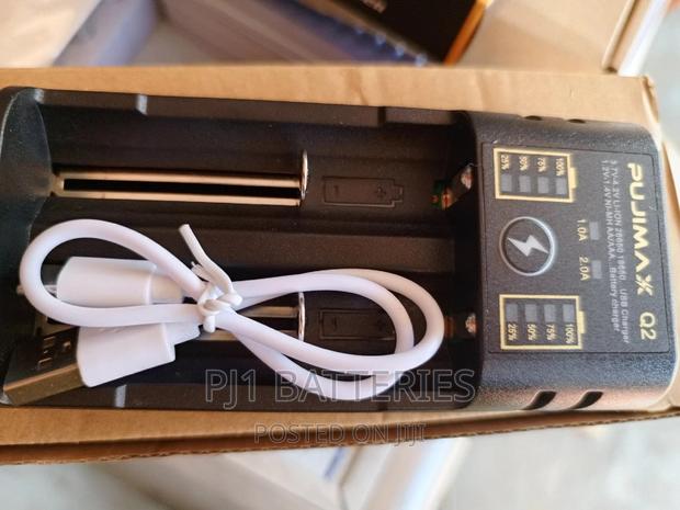 18650 Lithium 2 Slot Charger 3.7v · Photo 2