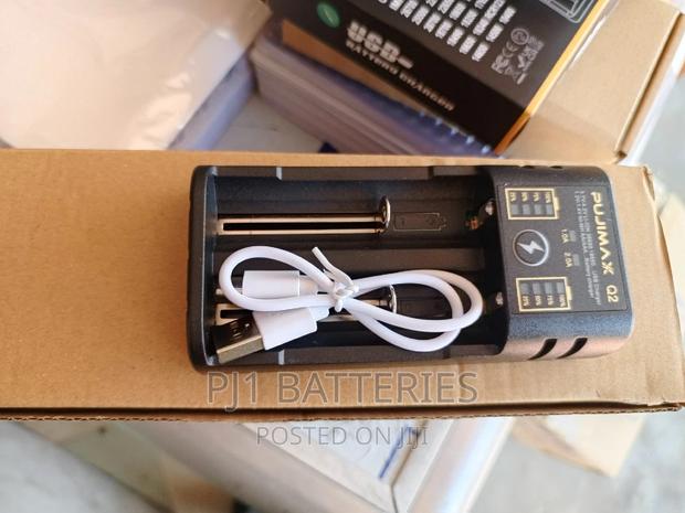 18650 Lithium 2 Slot Charger 3.7v · Photo 4