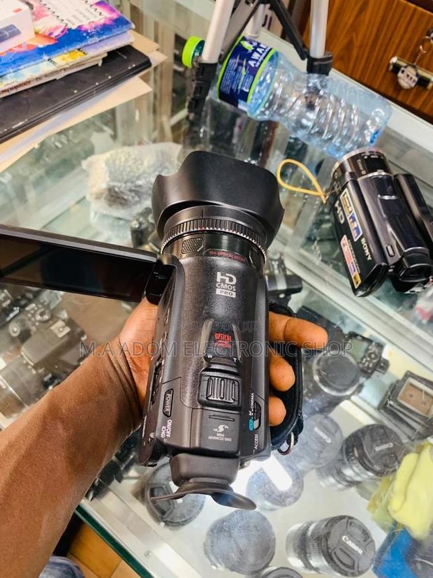 Shoot More Clear Vidoe’S on Canon VIXIA HF G20 Camcorder · Photo 1