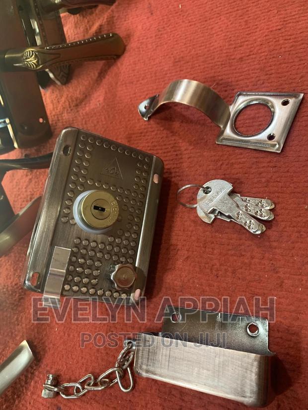 S697 Lock /Rim Lock · Photo 2