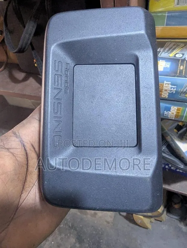 Honda Accord 2018-22 Radar Sensor With Cover · Photo 1