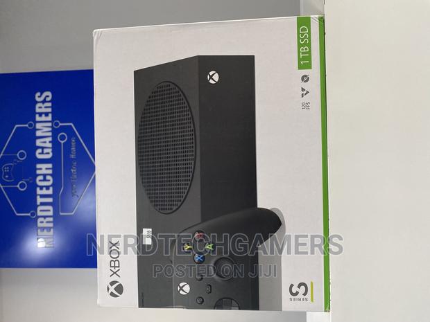 Xbox Series S –512gb SSD All-Digital Gaming Console · Photo 1