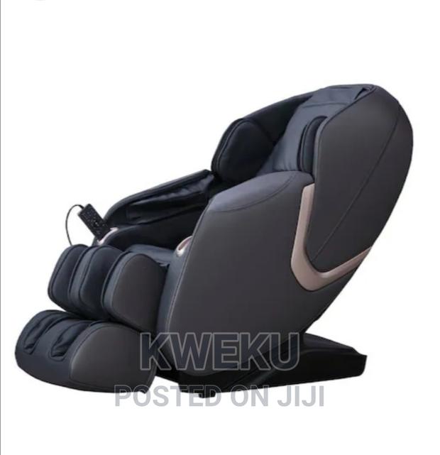 Irest Massage Chair A300 · Photo 1