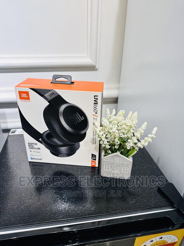 Hot Deal on Headphones JBL 660 · Photo 1