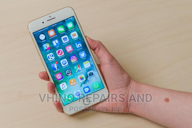Original iPhone 7 PLUS Screen Replacement · Photo 3