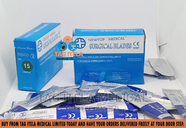 Sterile Surgical Blade · Photo 1