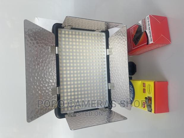 Godox LED 308 II Video Light · Photo 4
