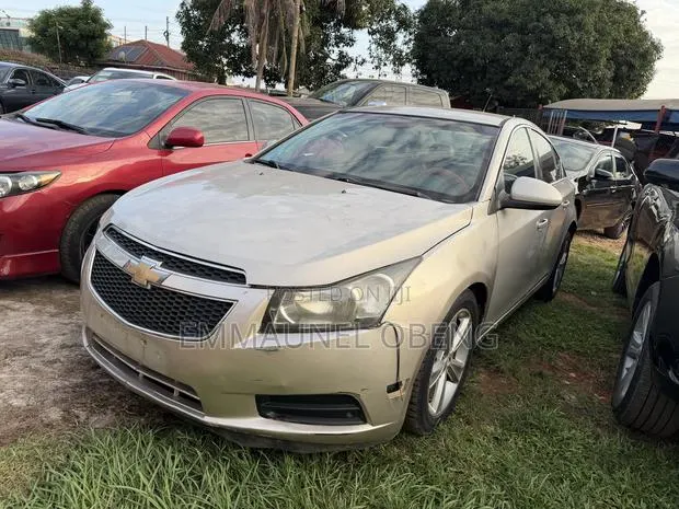 Chevrolet Cruze 2014 Silver · Photo 1