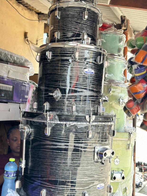 Pearl Decade 5 PCS Drum - Metallic Black · Photo 2