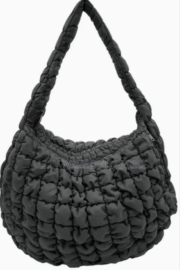 Vintage Hand Bag · Photo 1