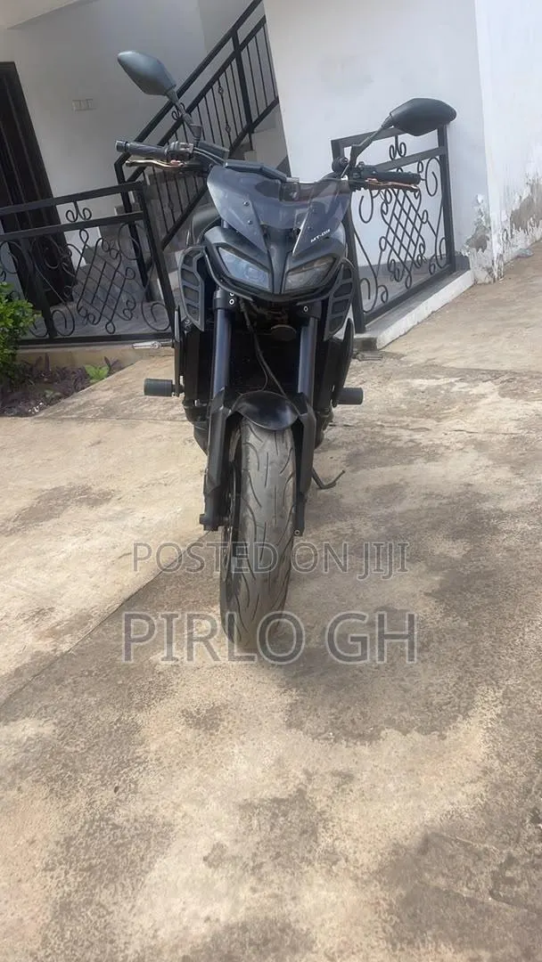 Yamaha 2020 Black · Photo 1