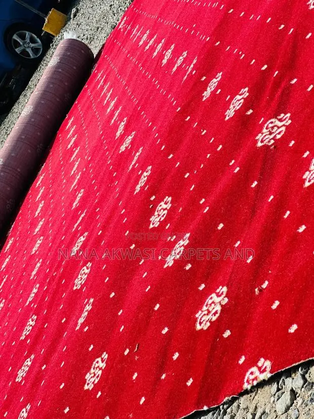 Design Woolen Carpet for Conference Rooms, Pulpit, Churches Etc · Photo 1