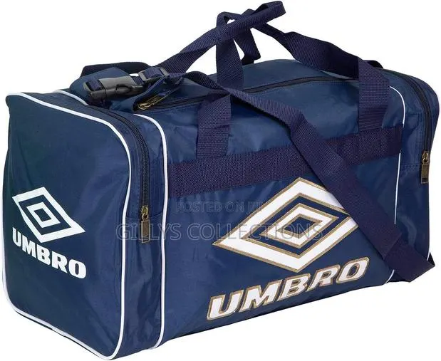 UMBRO Retro Small Holdall Sports Duffle Travel Gym Bag · Photo 1