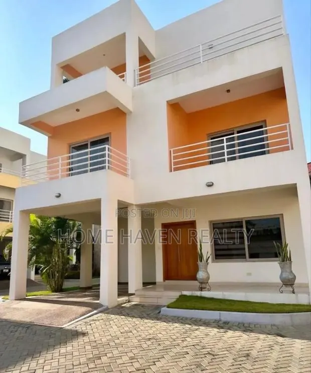 Furnished 5bdrm Townhouse / Terrace in Airport Residentials for rent · Photo 1