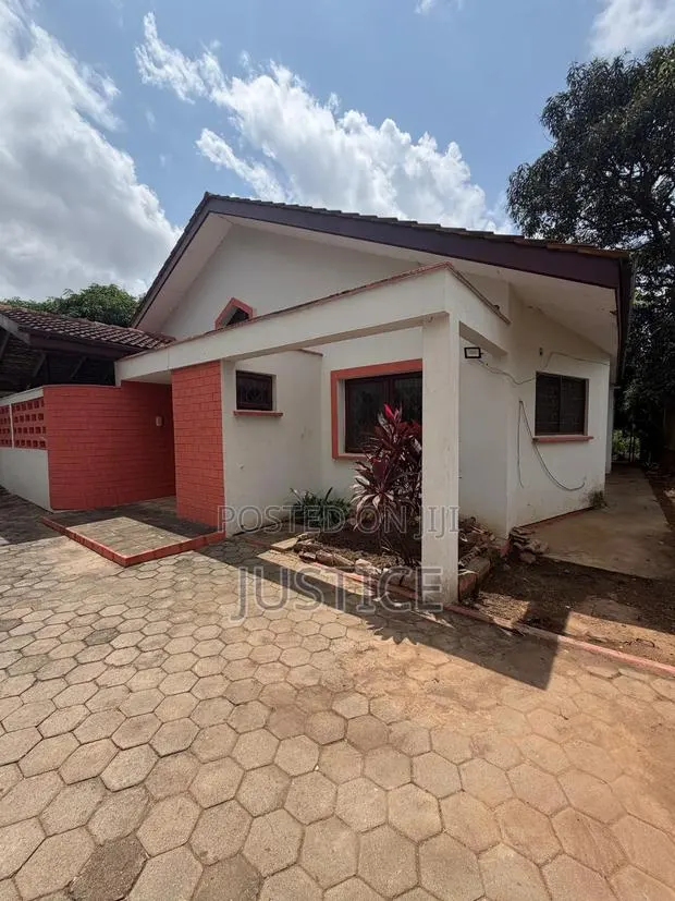 3bdrm House in Acp Main. Estate for rent · Photo 1