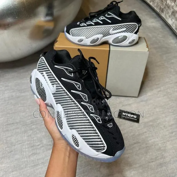 Nike Nocta Sneaker · Photo 1