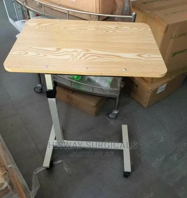 Overheard Table · Photo 1