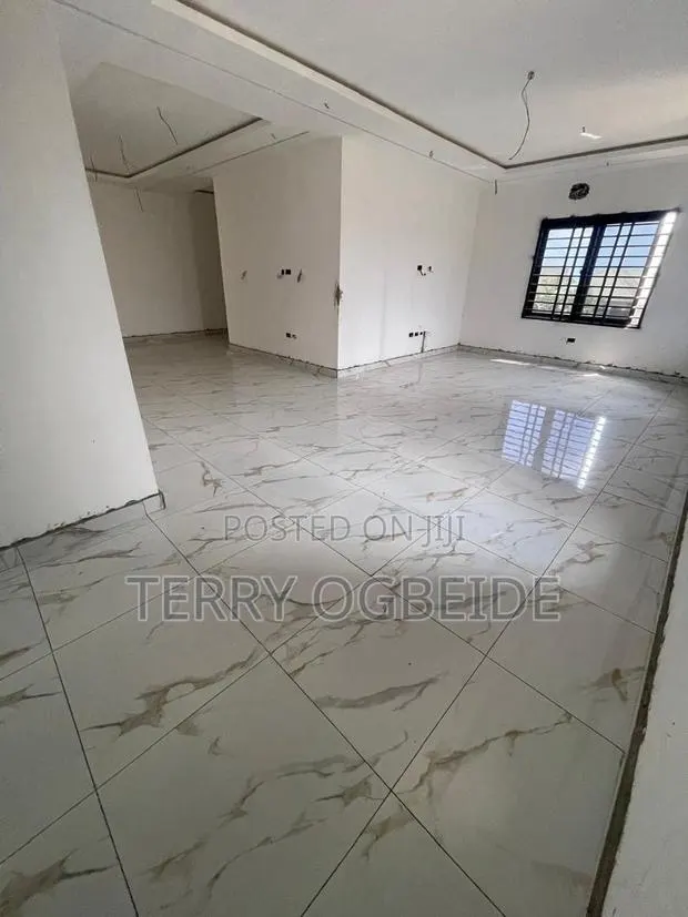 Tiling Jobs · Photo 1