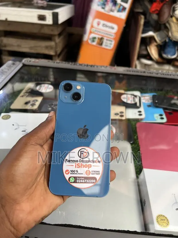 Apple iPhone 13 128 GB Blue · Photo 1