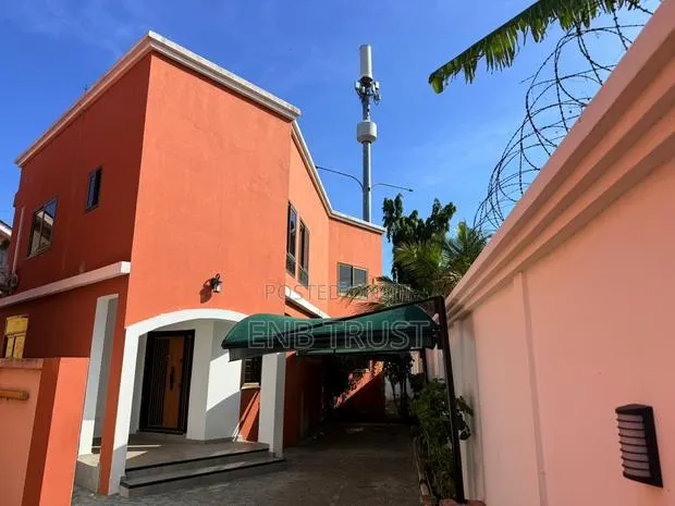 2bdrm Townhouse / Terrace in Cantonments, US Embassy Area for rent · Photo 1