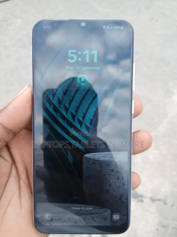 Samsung Galaxy A04e 32 GB Blue · Photo 1