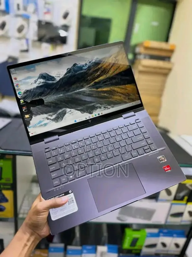 New Laptop HP Envy 13 16GB AMD Ryzen 5 SSD 512GB · Photo 1