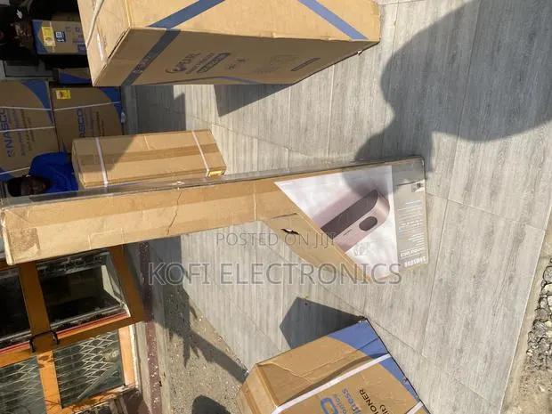 Glamorous Surround Sound Power of Samsung S80 Soundbar System · Photo 1