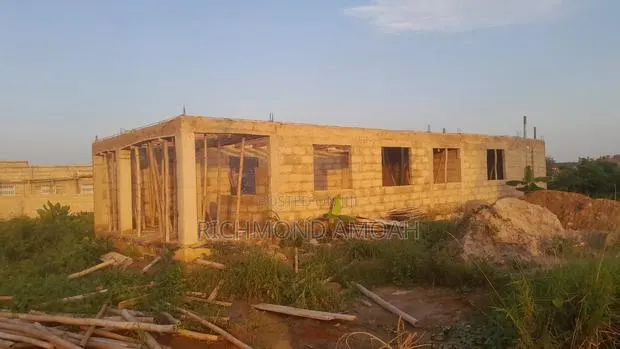 Plot With Building for Sale at Race Course Down · Photo 1