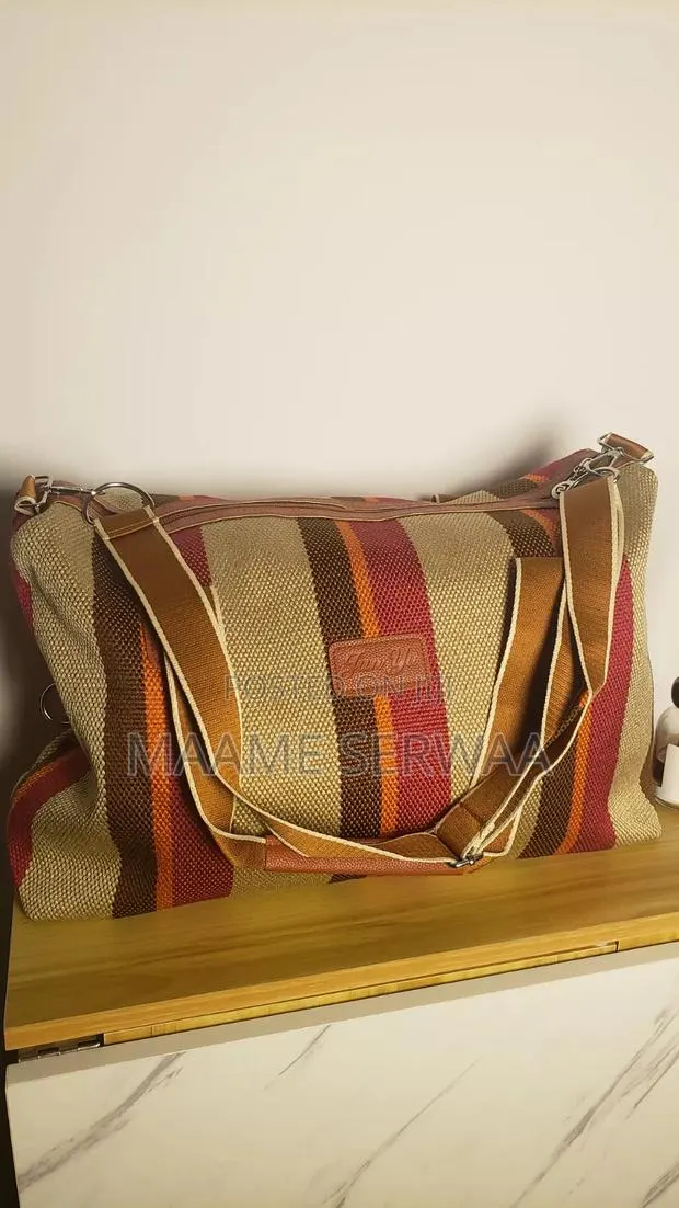 Tote or Duffel Bags · Photo 1