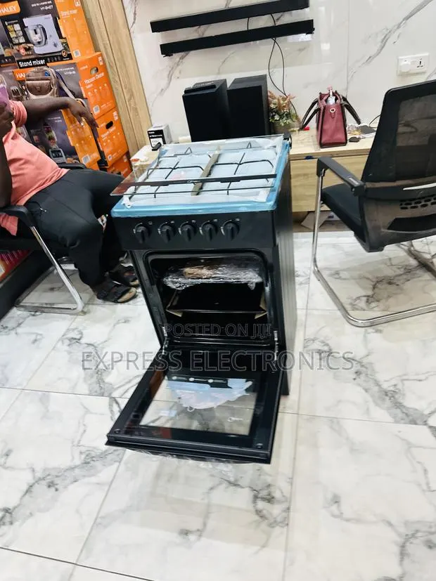 Shop the New Black Modes Gas Cooker Oven 4b 50/50 · Photo 1