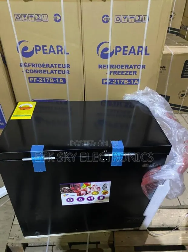 Affordable Rainbow 200litres Chest Freezer · Photo 1