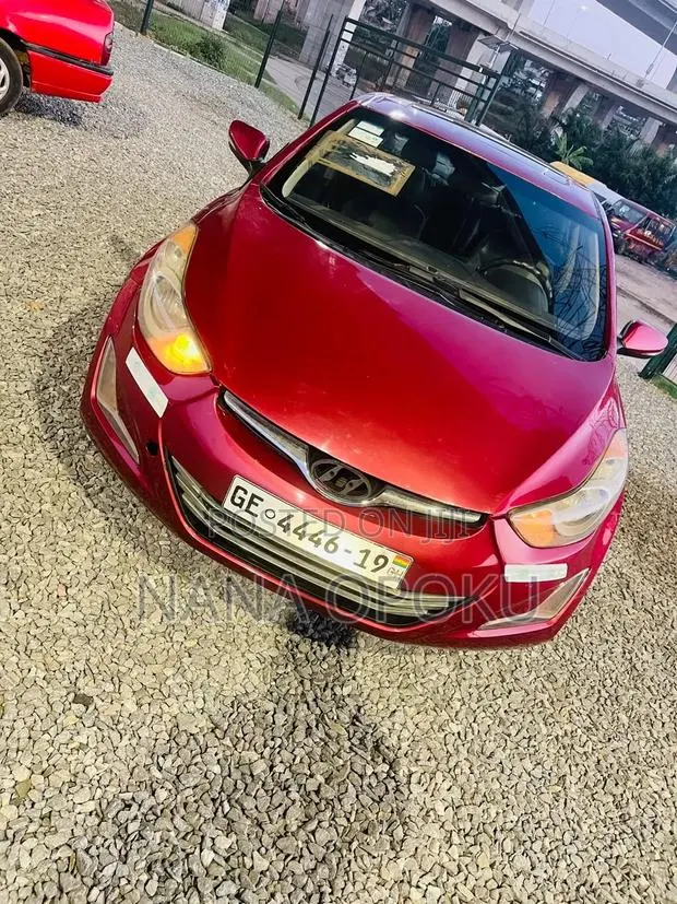 Hyundai Elantra 2015 Red · Photo 1